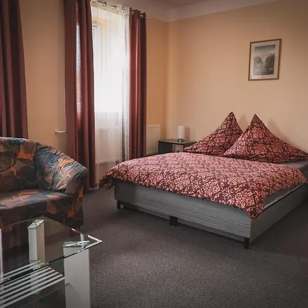 Hotel Faraon *